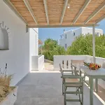 Marinatou * Antiparos Town