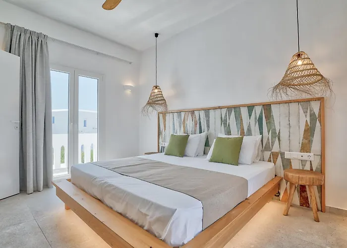 Marinatou Andíparosz Póli